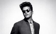 Bruno Mars - The Moonshine Jungle Tour